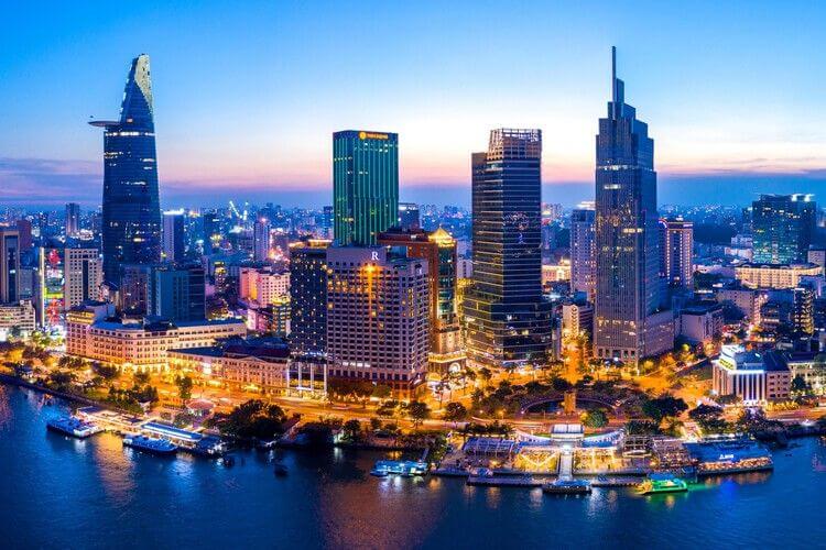 Luật sư tư vấn pháp lý bất động sản dự án cho khách hàng mua nhà tại TP.HCM
